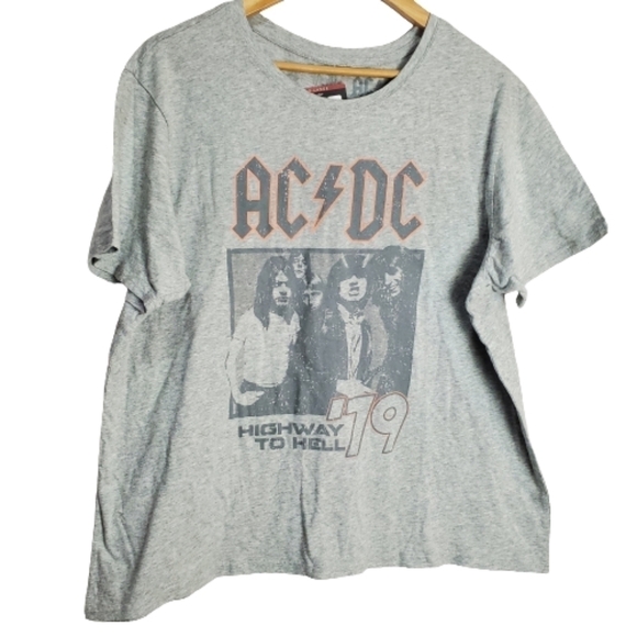 New ACDC Highway To Hell '79 Gray Graphic Band Short Sleeve T-shirt Size XL - Picture 1 of 9
